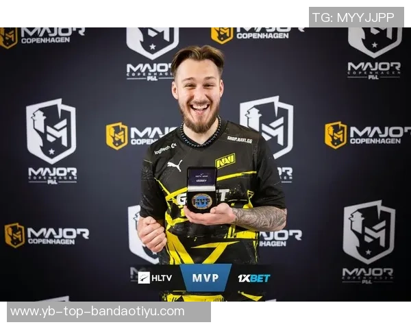 邓恩称赞格雷森阿伦拼抢关键时刻展现出天生赢家的气质与决胜能力 邓恩称赞格雷森阿伦拼抢关键时刻展现出天生赢家的气质与决胜能力